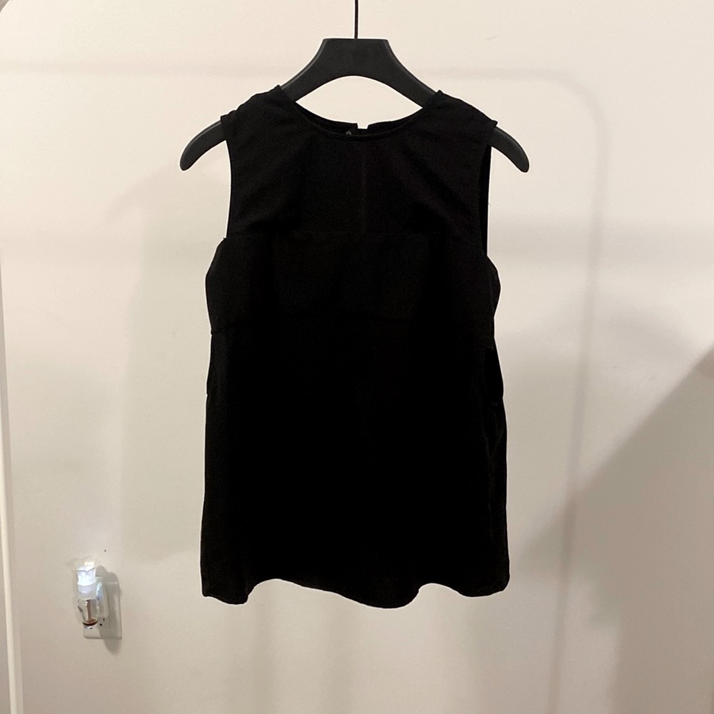 Black top with back opening design
